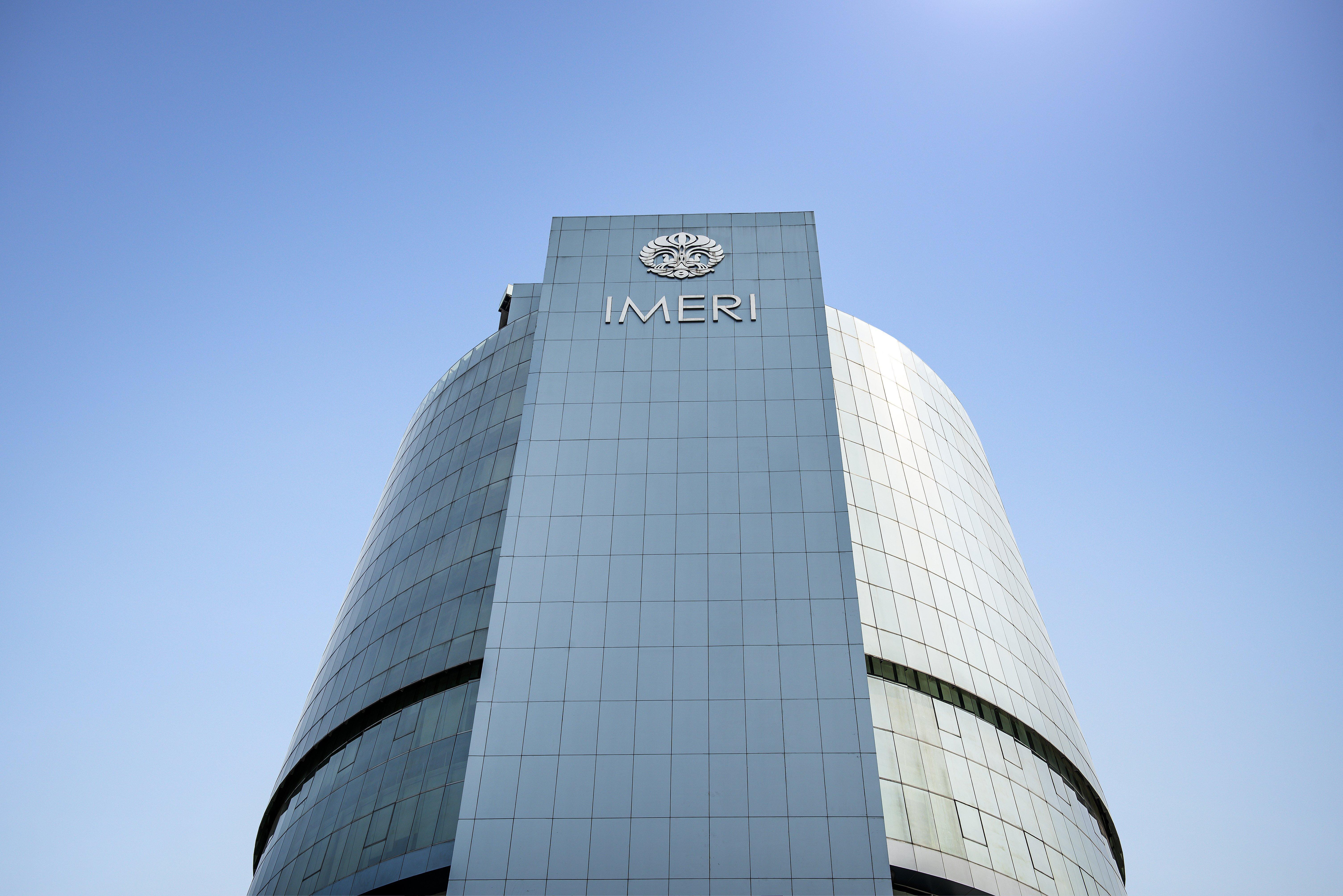 Holiday Inn Express Jakarta Matraman By Ihg Exterior photo